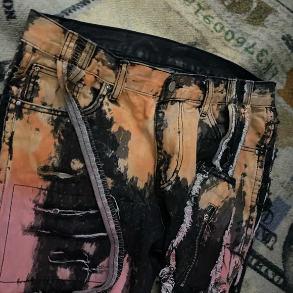 Ripped jeans - Picture 3 of 5